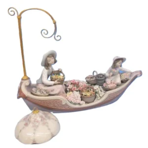 リヤドロ バルコ・デ・フローレンス フィギュリン 陶器